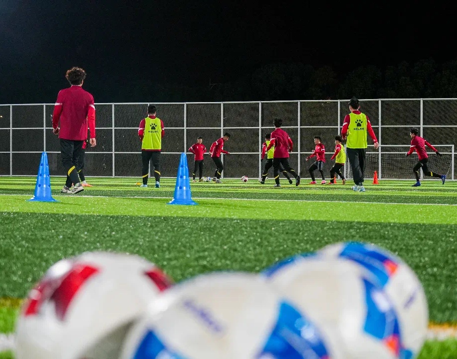 输国米后萨里称意大利裁判水平不够格，拉齐奥官方发声明澄清